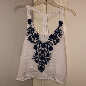 White crop top size M
